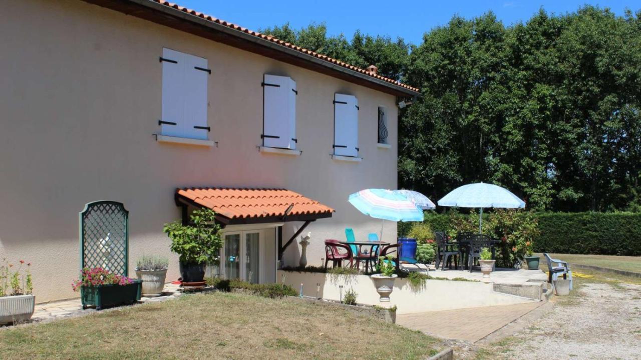 La Salamandre Bed and Breakfast Chazelles  Exterior foto